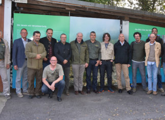 Gruppenbild der Jahreskonferenz der „Arbeitsgemeinschaft der Fischereiverbände der Alpenländer“ am 9. September 2017 in Ruggel, Liechtenstein.