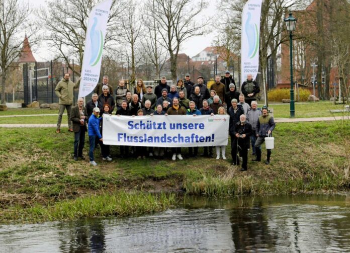 Der Deutsche Angelfischer-Verband (DAFV) und die NaturFreunde Deutschland haben die Stepenitz in Brandenburg zur Flusslandschaft 2024/25 erklärt. Bilder: DAFV