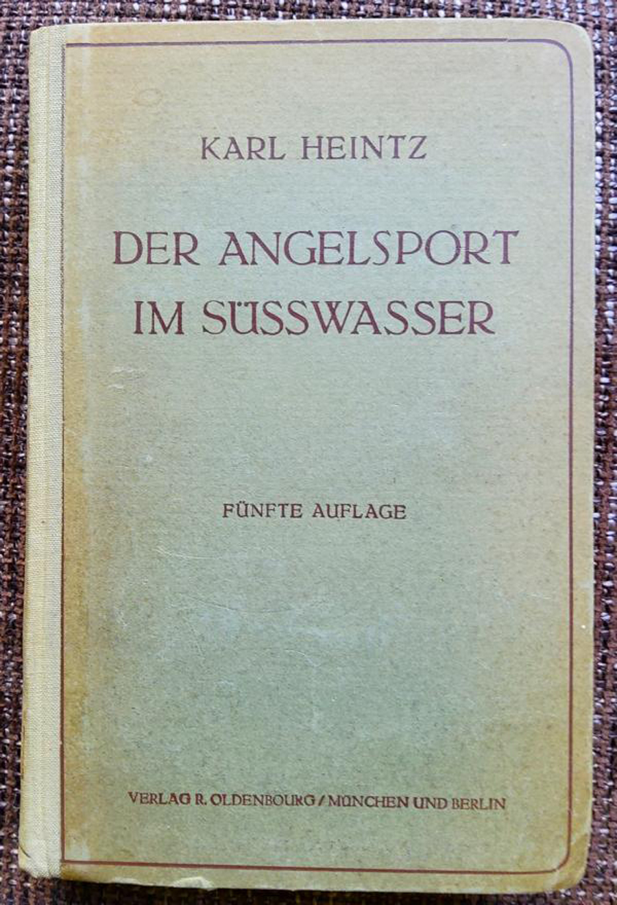 Heintz schenkte seinem englischen Freund die fünfte, neu überarbeitete Auflage seines Angelsport-Klassikers.