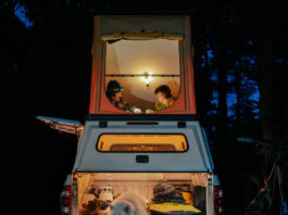 Gerade beim Campen oder Nachtangeln ist eine sanfte, unauffällige Zeltbeleuchtung wünschenswert. Bilder: Ledlenser