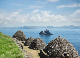 Die Unesco-Welterbestätte Skellig Michael, eine Klosteranlage aus dem 7. Jahrhundert, gehört ebenfalls zum ersten Meeresnationalpark Irlands. Bild: T. Archer/Irland Information Tourism Ireland