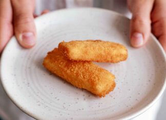 Keine Zukunftsmusik mehr: Fischstäbchen aus Zellkulturen. Bild: Bluu GmbH/Wim Jansen