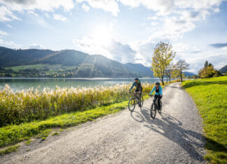 Der Weissensee in Kärnten im Herbst - für Angler und auch Radler stets eine Reise wert. Bild: Gert Perauer/Kärnten Werbung